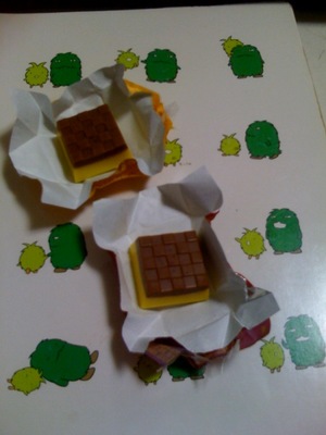 チロルチョコ カステラ