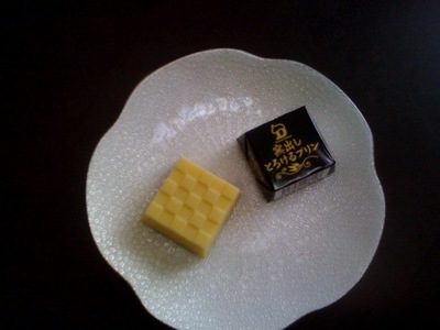 チロルチョコ 窯出しとろけるプリン